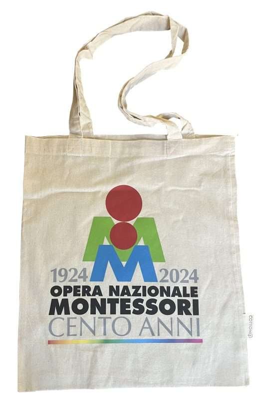 Borsa di tela: l'Opera Nazionale Montessori compie 100 anni